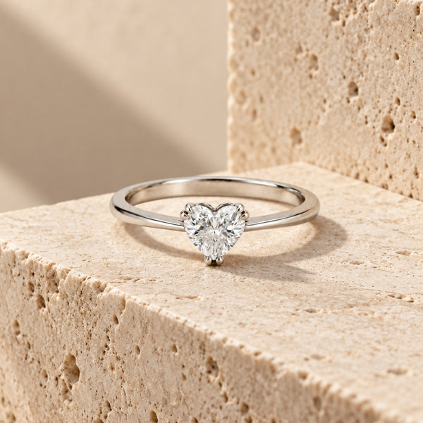ANILLO SOLITARIO DIAMANTE TALLA CORAZON