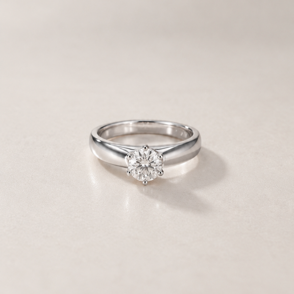 ANILLO SOLITARIO CON MONTURA GRUESA