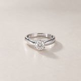 ANILLO SOLITARIO CON MONTURA GRUESA