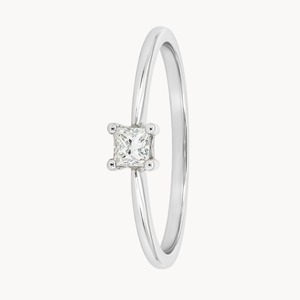 ANILLO CON DIAMANTE PRINCESA EN GARRAS