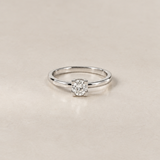 ANILLO SOLITARIO EN GARRAS CUADRADAS