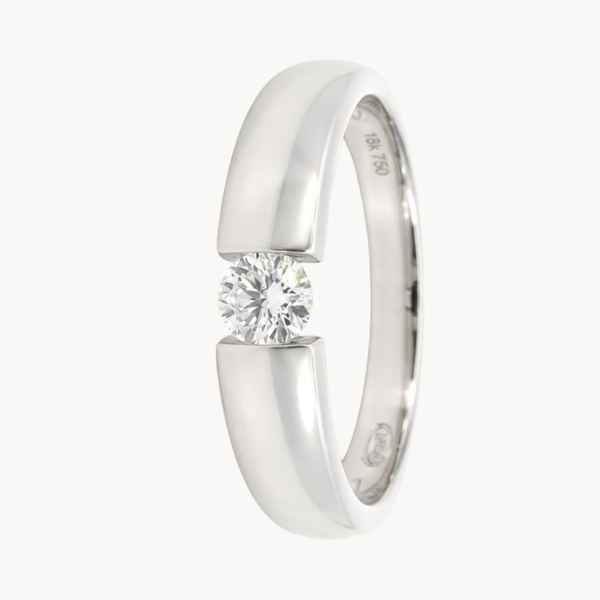 SUSPENDED DIAMOND SOLITAIRE RING