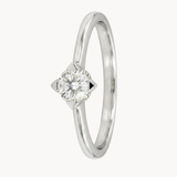 ANILLO SOLITARIO CON GARRAS TRIANGULARES