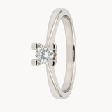 ANILLO SOLITARIO CON GARRAS CUADRADAS