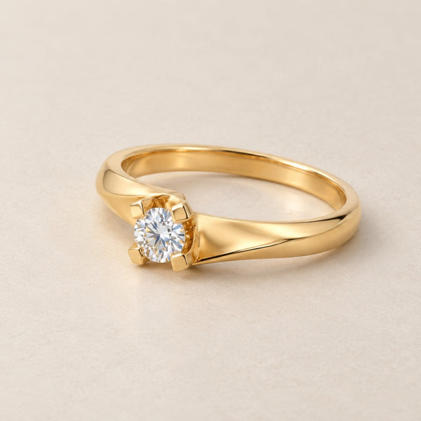 ANILLO SOLITARIO ENGASTE CUADRADO DIAMANTE 0.16 QUILATES
