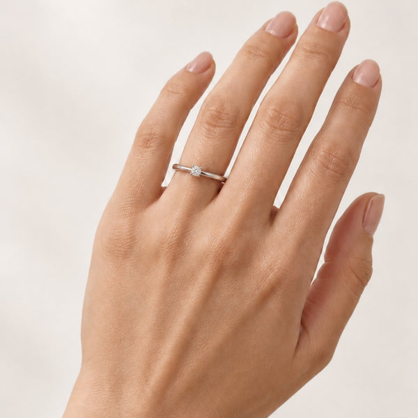 ANILLO SOLITARIO DIAMANTE 0.30 QUILATES GARRAS REDONDEADAS CERTIFICADO GIA