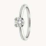 ANEL SOLITÁRIO DE DIAMANTE DE 0,55 QUILATES, COM GARRAS ARREDONDADAS, CERTIFICADO GIA