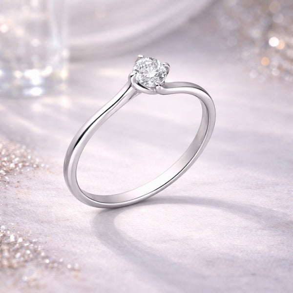 ANEL SOLITÁRIO COM DIAMANTE 0,21 QUILATES GABBY