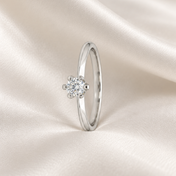 SOLITAIRE RING WITH SIX PRONGS
