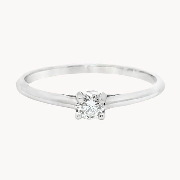 ANILLO SOLITARIO CUATRO GARRAS CON DIAMANTE 0.12 QUILATES GERTIE