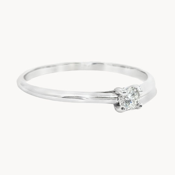 ANILLO SOLITARIO CUATRO GARRAS CON DIAMANTE 0.12 QUILATES GERTIE