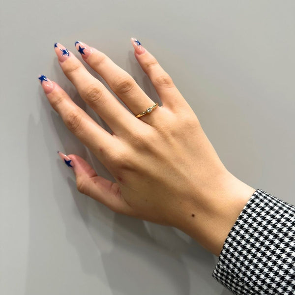 ANILLO SOLITARIO CON DIAMANTE 0.10 QUILATES NEFELI