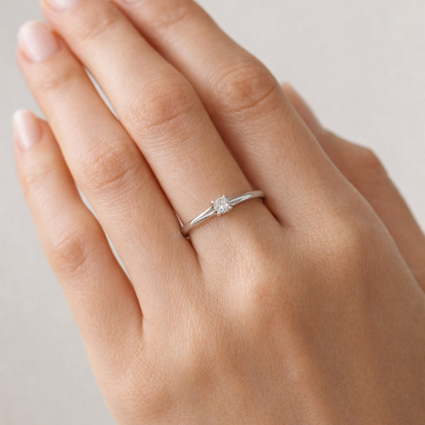 ANILLO SOLITARIO CON DIAMANTE 0.10 QUILATES ALICA