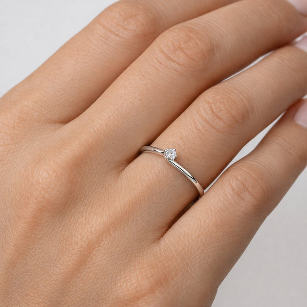 ANILLO SOLITARIO CON DIAMANTE 0.10 QUILATES MELINE