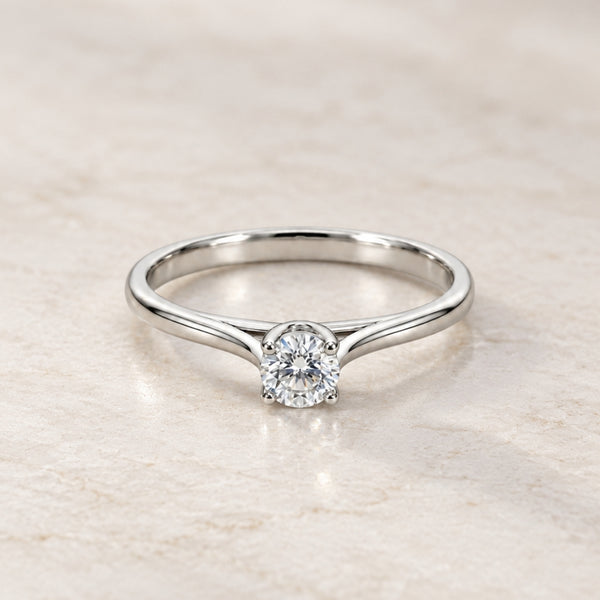 ANILLO SOLITARIO HENDIDURAS CON DIAMANTE 0.32 QUILATES