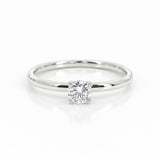 ANILLO SOLITARIO CLASICO CON DIAMANTE ELEVADO 0.23 QUILATES