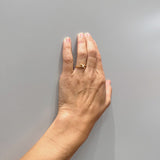 ANILLO SOLITARIO CRUZADO CON DIAMANTE 0.10 QUILATES NOLA