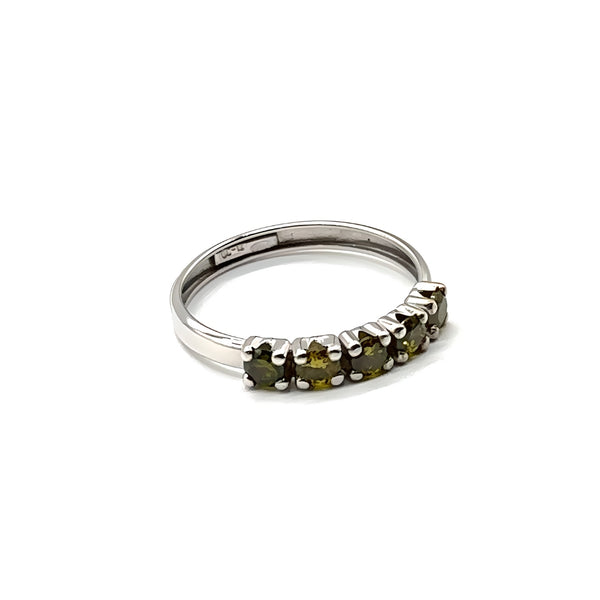 RING WITH CITRINE IN CLAWS