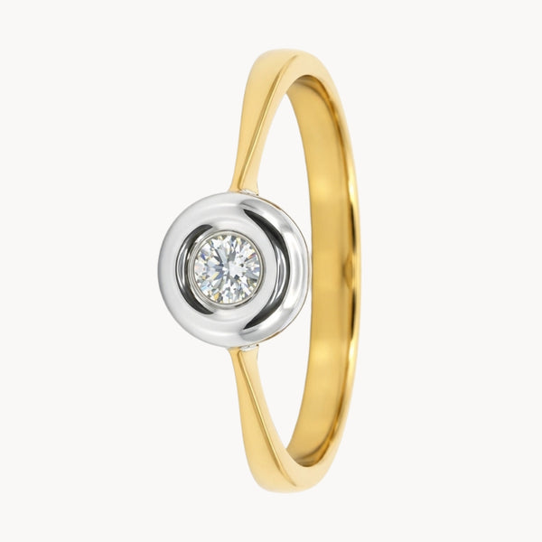 ANILLO SOLITARIO BICOLOR CON DIAMANTE EN CHATON 0.14 QUILATES