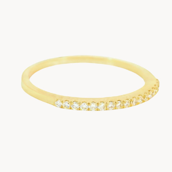 ANILLO MEDIA ALIANZA CON DIAMANTES 0.13 QUILATES ADORA