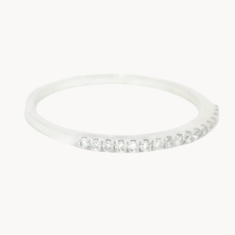 ANILLO MEDIA ALIANZA CON DIAMANTES 0.13 QUILATES ADORA