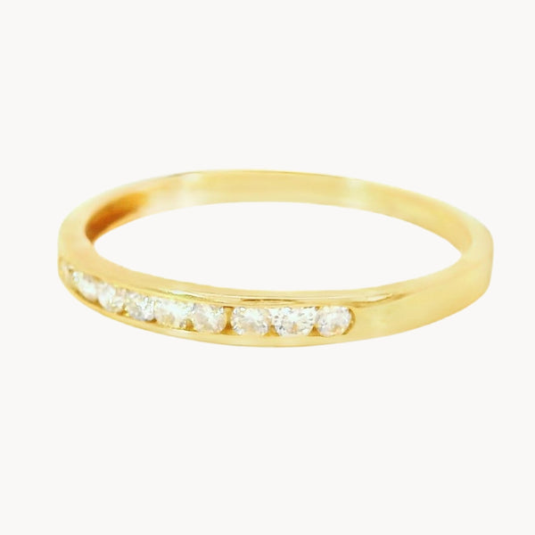 ANILLO MEDIA ALIANZA CON DIAMANTES 0.15 QUILATES VITTORIA