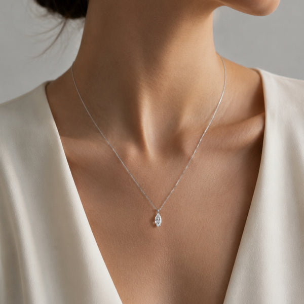 COLGANTE DIAMANTE CREADO 0.77 QUILATES MARQUISE CERTIFICADO IGI