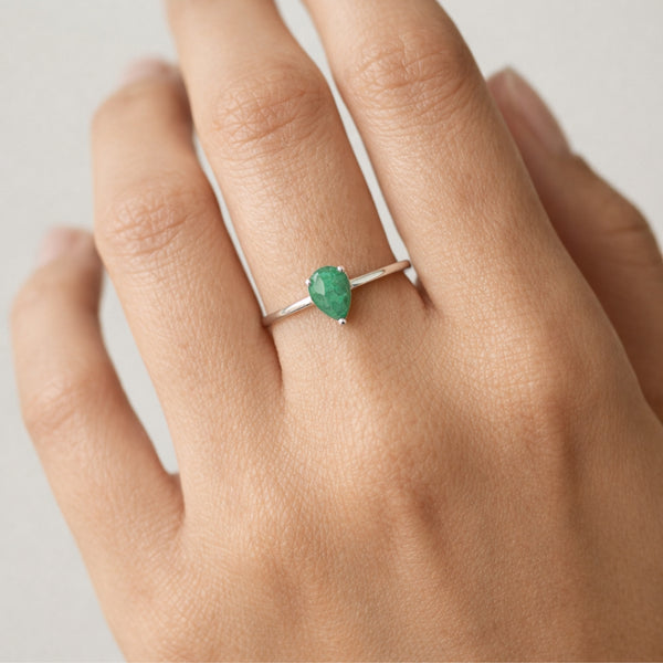 ANILLO CON ESMERALDA JILLY