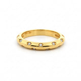 ANILLO ALIANZA CON DIAMANTES SALPICADOS
