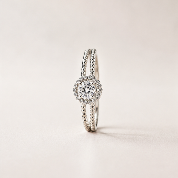 ANILLO DOBLE CARRIL CON HALO DE DIAMANTES