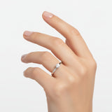 ANEL SOLITÁRIO COM DIAMANTE 0,15 QUILATES LESLEY