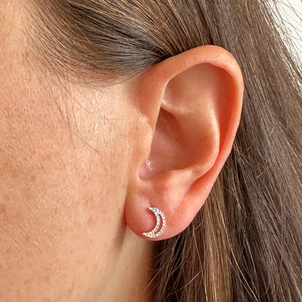 MOON EARRINGS WITH BLANCHE DIAMONDS