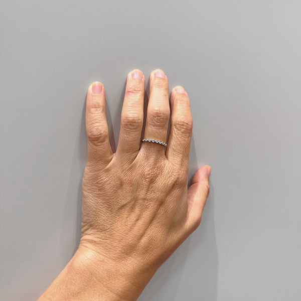 ANILLO MEDIA ALIANZA CON DIAMANTES 0.090 QUILATES HENE