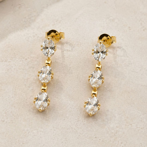 Long Earrings with Oval Diamonds Bindy