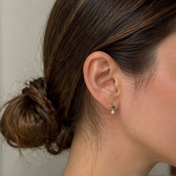 PENDIENTES CON PERLA Y ESMERALDA FELICIE