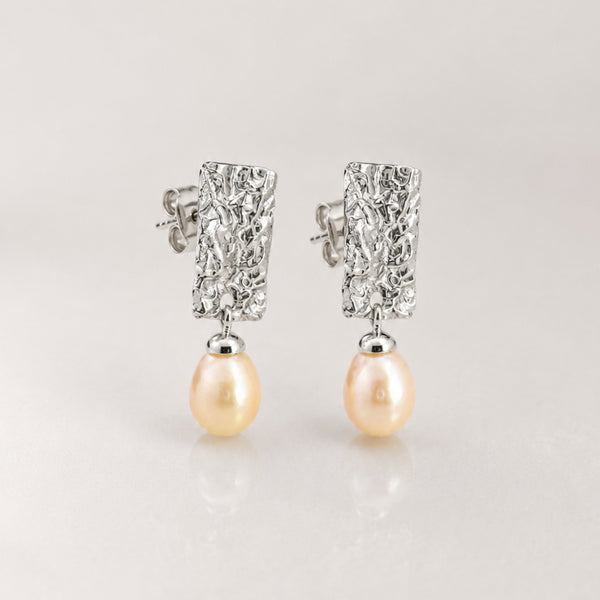 MIA Textured Earrings with Pearl