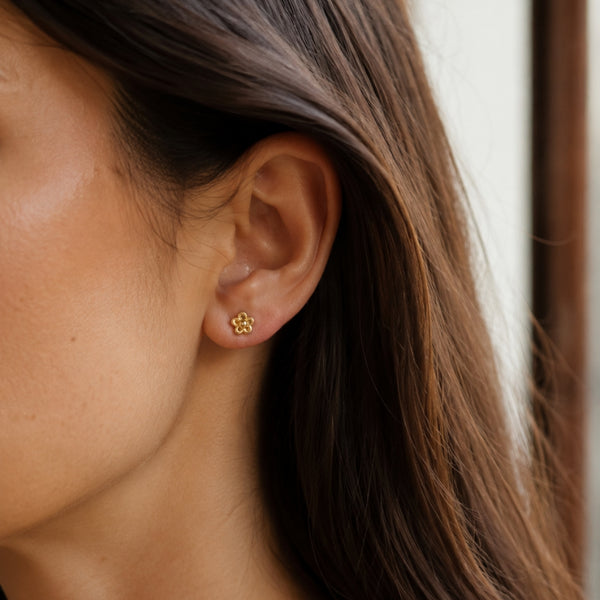 PENDIENTES FLOR DORA