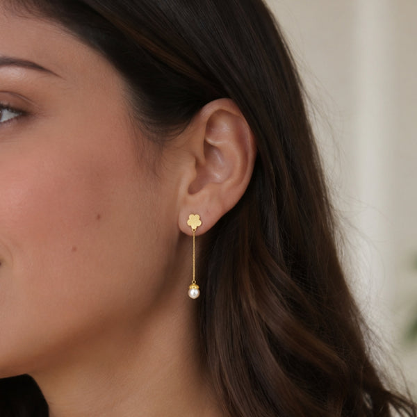 PENDIENTES LARGOS CON PERLA CAMILA