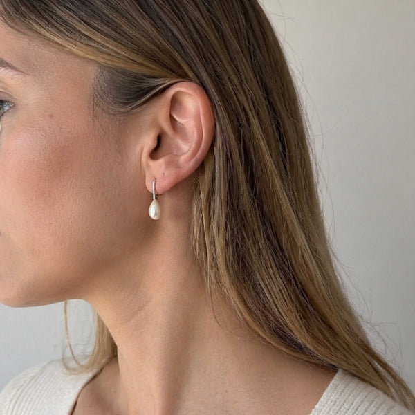 PENDIENTES CON PERLA CHESNA