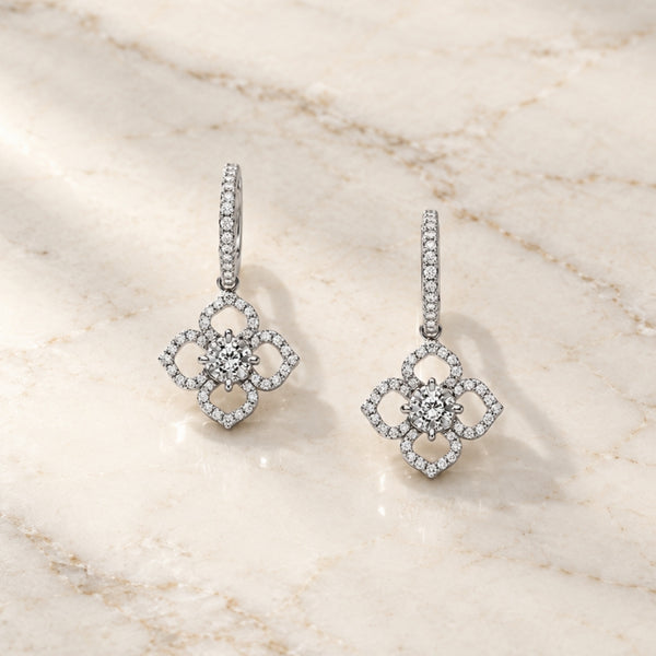 PENDIENTES MEDIO ARO FLOR CON DIAMANTES