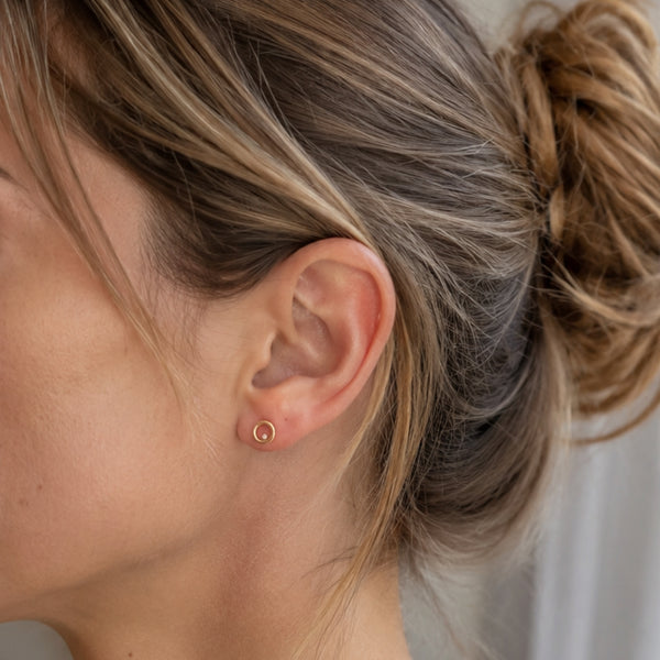 Circle Earrings with Diamond