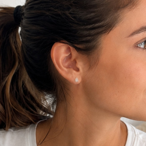 Teardrop Earrings with Diamond
