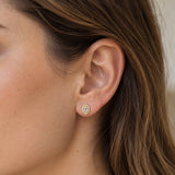 PENDIENTES DIAMANTE OVAL CON ORLA DE DIAMANTES
