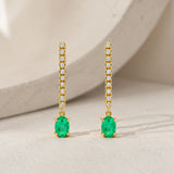 Brincos longos de esmeralda e diamantes