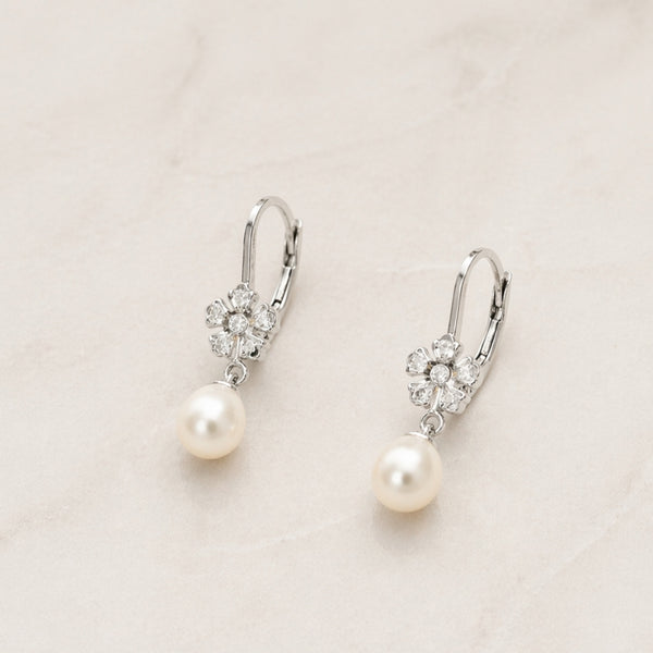 PENDIENTES CON PERLA Y DIAMANTES MACIE