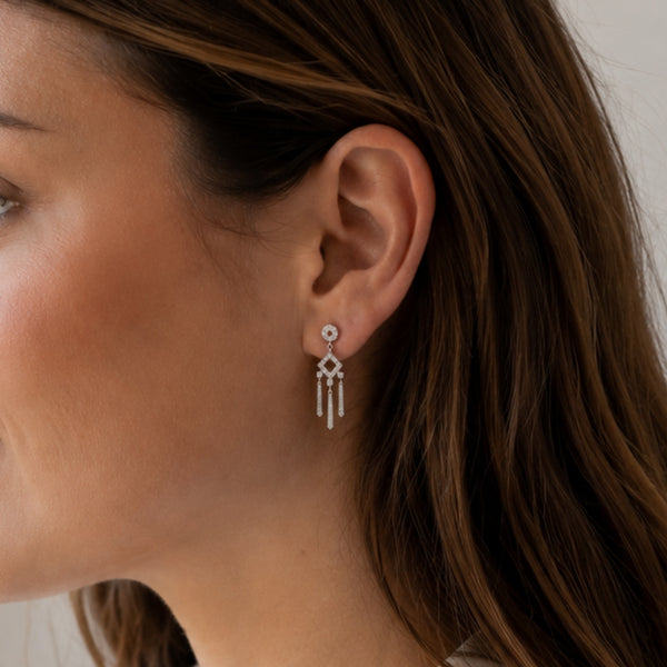 PENDIENTES CON ROMBO Y TIRAS DE DIAMANTES