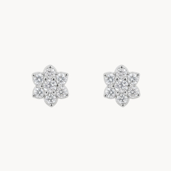 Flower-shaped earrings with diamonds