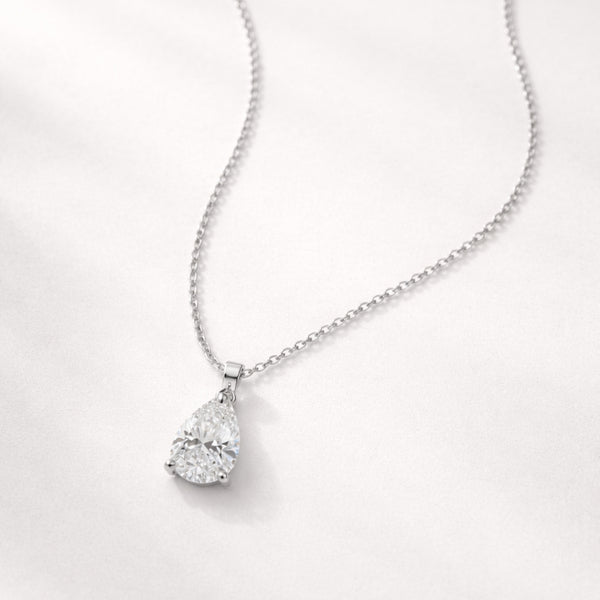 COLGANTE DIAMANTE CREADO 1.020 QUILATE PERILLA CERTIFICADO IGI