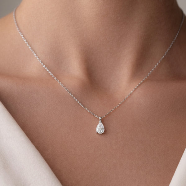 COLGANTE DIAMANTE CREADO 1.020 QUILATE PERILLA CERTIFICADO IGI