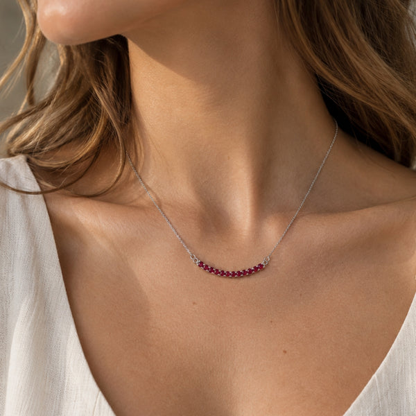 COLLAR BARRA CURVA DE RUBIES